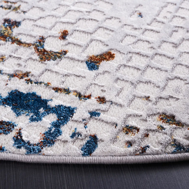 Safavieh Amelia 6'-7" x 6'-7" Rug in Grey / Light Grey