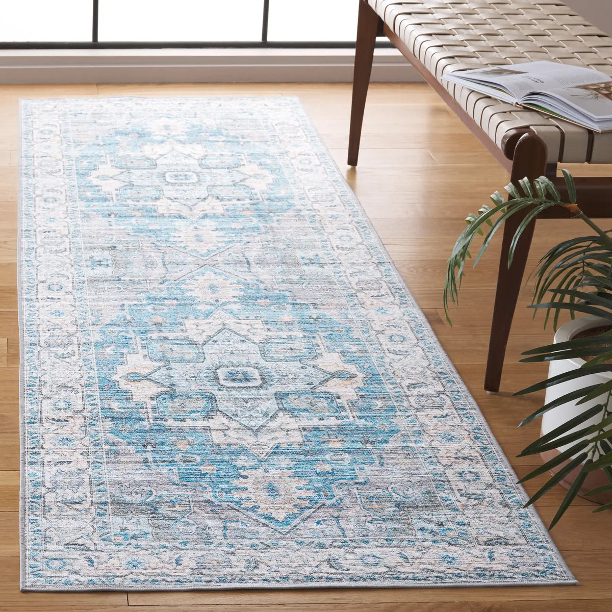 Safavieh Arizona 2'-6" x 8'-0" Rug in Grey / Turquoise