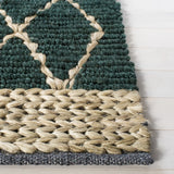 Safavieh Natural Fiber 4'-0" x 6'-0" Rug in Dark Green / Natural