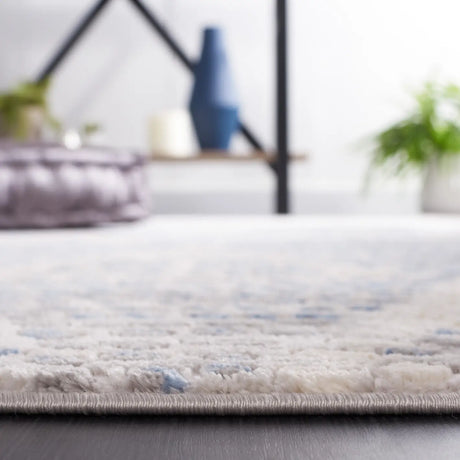 Safavieh Palma 4'-0" x 6'-0" Rug in Beige / Blue