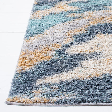 Safavieh Calista 4'-5" x 6'-5" Rug in Blue / Grey