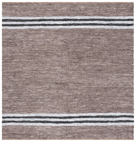 Safavieh Vintage Leather 7'-0" x 7'-0" Rug in Grey / Ivory