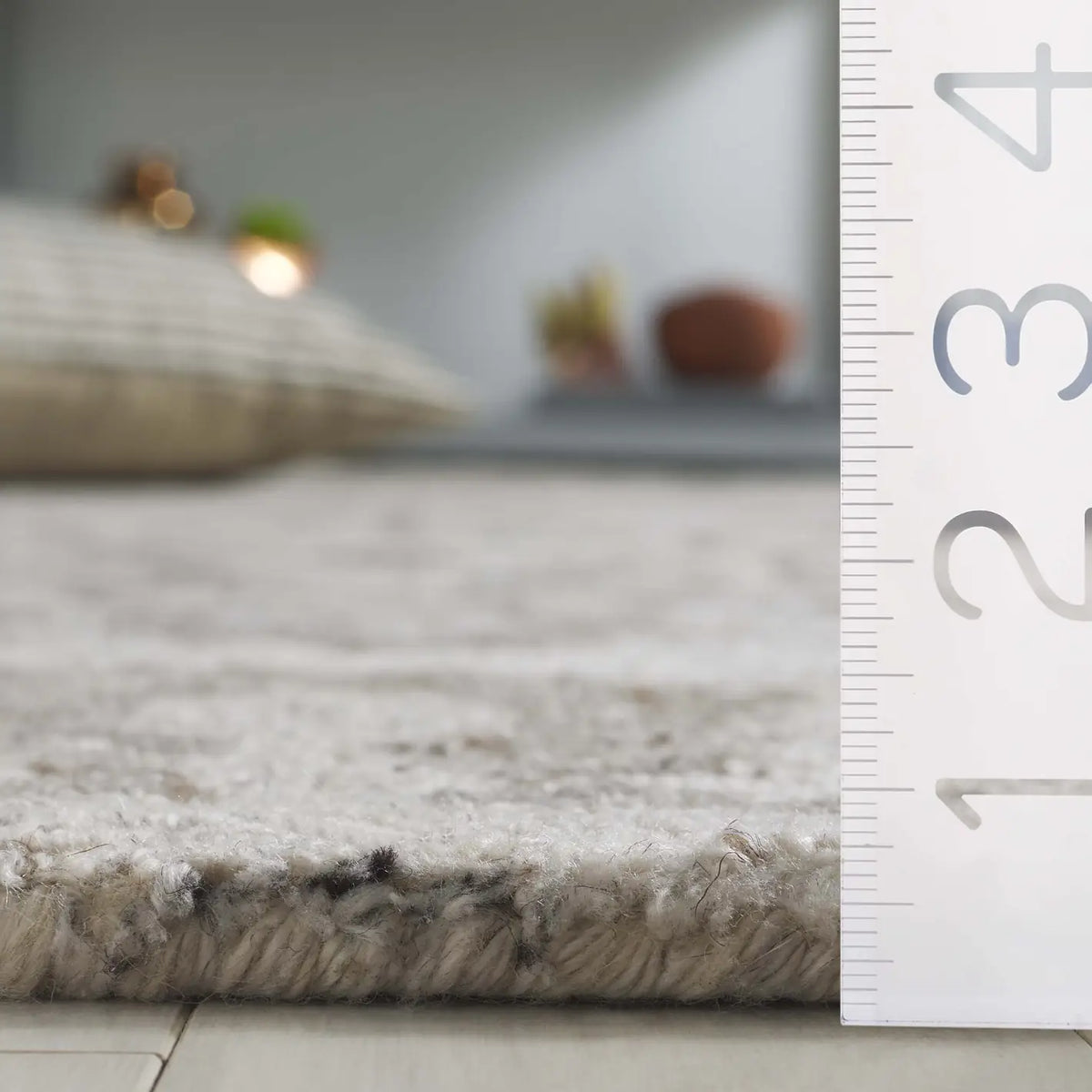 Safavieh Anatolia 4'-0" x 6'-0" Rug in Ivory / Brown
