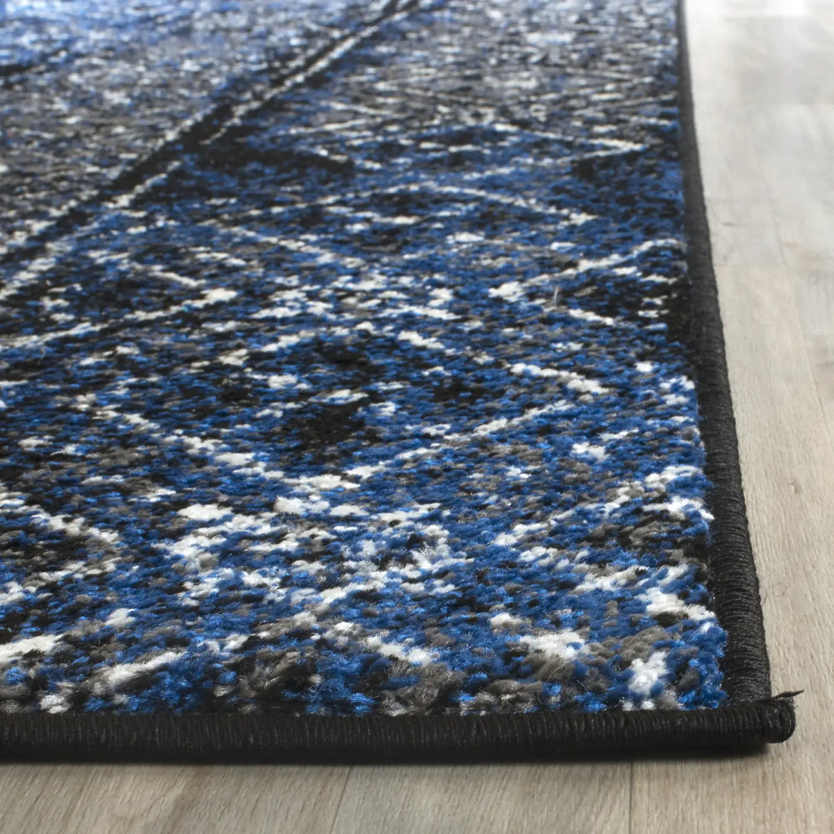 Safavieh Adirondack 2'-6" x 8'-0" Rug in Blue / Black