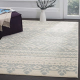 Safavieh Adirondack 4'-0" x 6'-0" Rug in Ivory / Slate