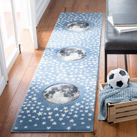 Safavieh Carousel Kids 100 2'-0" x 8'-0" Rug in Light Blue / Grey
