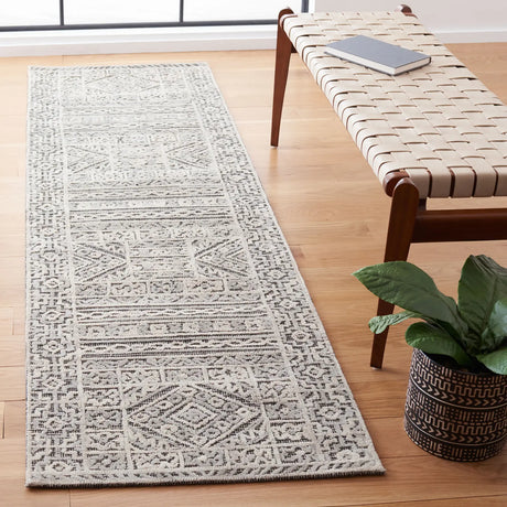 Safavieh Abstract 2'-3" x 8'-0" Rug in Grey / Black
