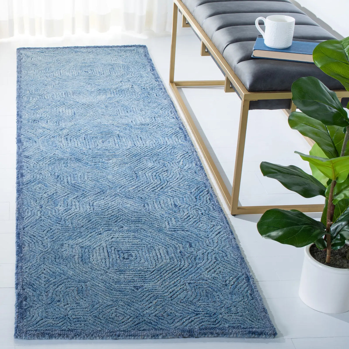 Safavieh Ikat 2'-3" x 8'-0" Rug in Blue