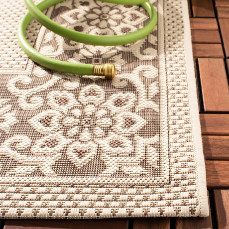 Safavieh Courtyard 5'-3" x 7'-7" Rug in Cream / Light Chocolate
