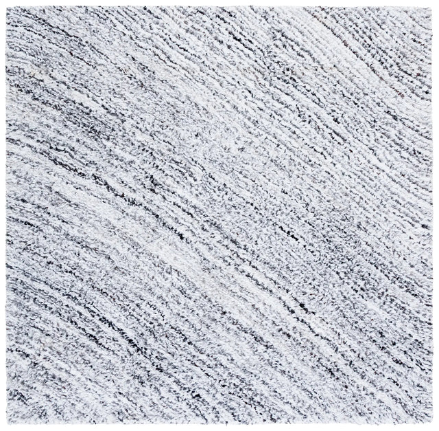 Safavieh Glory Shag 6'-0" x 6'-0" Rug in Ivory / Grey