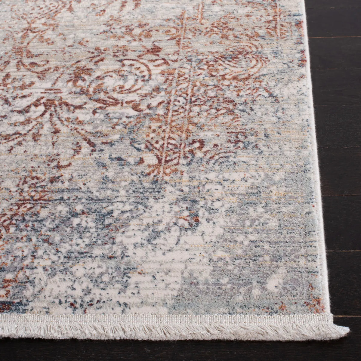 Safavieh Marvel 5'-1" x 7'-6" Rug in Beige / Gold