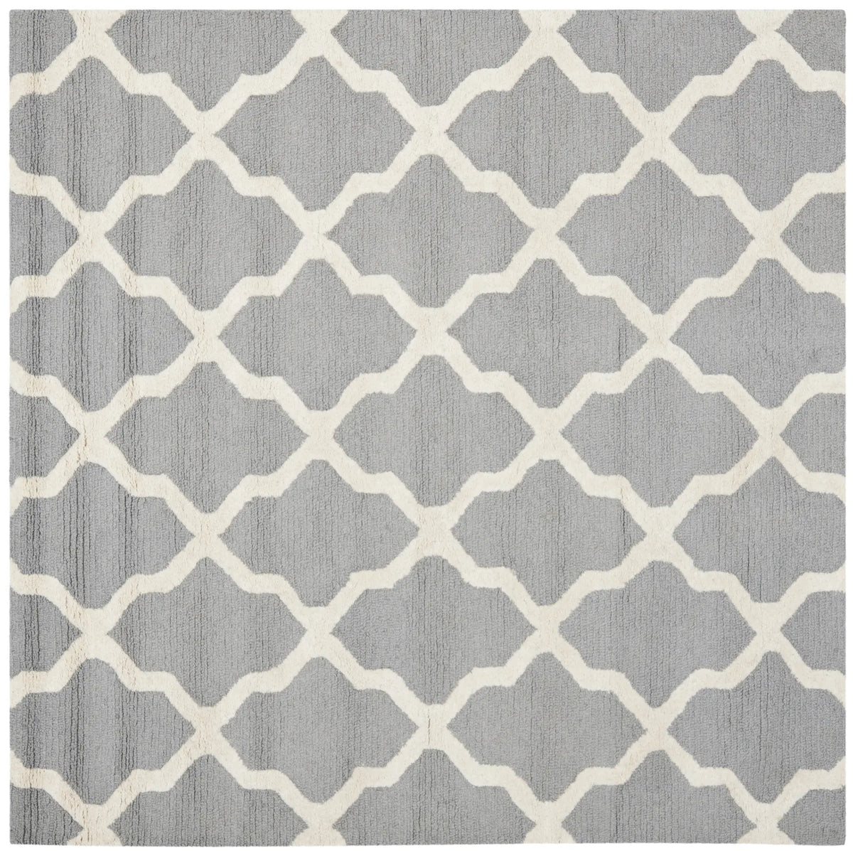 Safavieh Cambridge 6'-0" x 6'-0" Rug in Silver / Ivory
