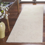 Safavieh Ebony 2'-3" x 8'-0" Rug in Ivory