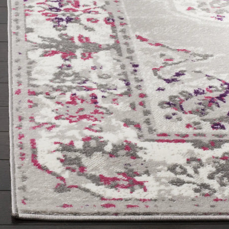 Safavieh Skyler 5'-1" x 7'-6" Rug in Grey / Pink