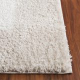 Safavieh Tahoe Shag 4'-0" x 6'-0" Rug in Beige / Ivory