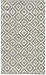 Safavieh Montauk 3'-0" x 5'-0" Rug in Grey / Ivory