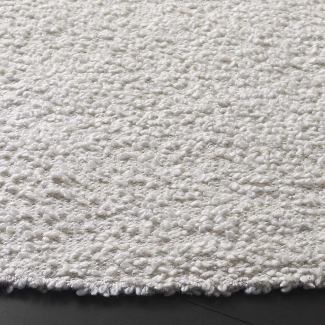 Safavieh Renewal 6'-0" x 6'-0" Rug in Ivory