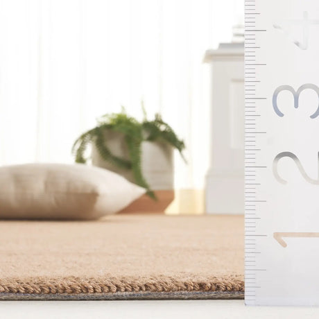 Safavieh Natural Fiber 4'-0" x 6'-0" Rug in Natural
