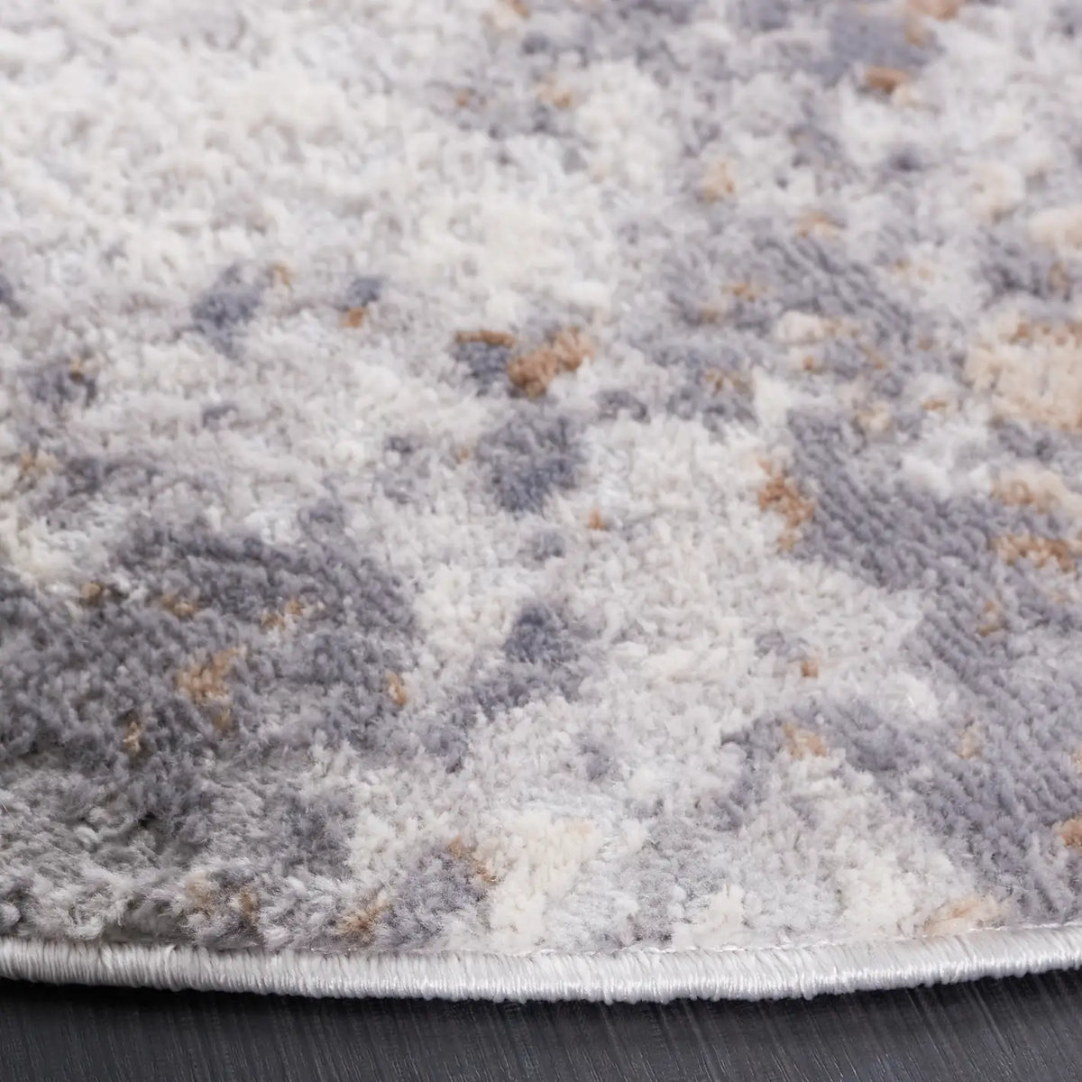 Safavieh Eternal 6'-7" x 6'-7" Rug in Grey / Beige