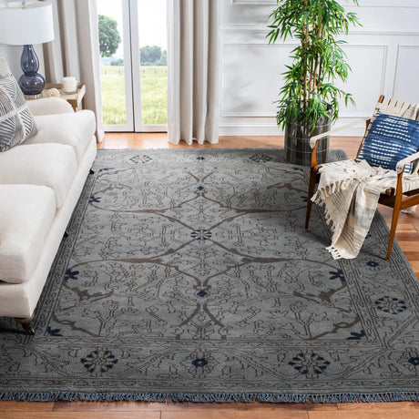 Safavieh Spice Market 6'-0" x 9'-0" Rug in Charcoal