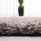Safavieh Madrid Shag 200 5'-3" x 7'-6" Rug in Charcoal