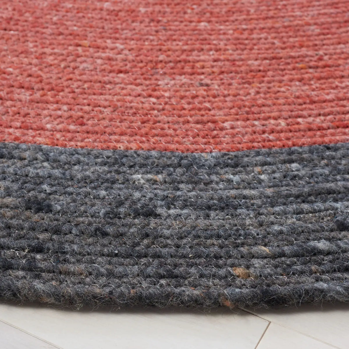 Safavieh Braided 5'-0" x 5'-0" Rug in Red / Black