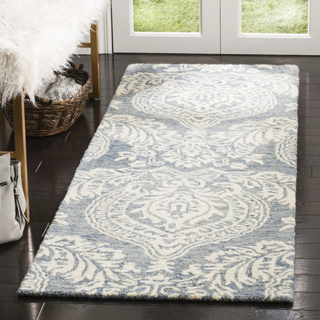 Safavieh Micro-Loop 2'-3" x 7'-0" Rug in Blue / Ivory