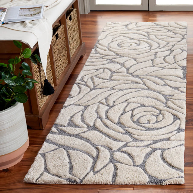 Safavieh Casablanca 2'-3" x 10'-0" Rug in Ivory / Grey