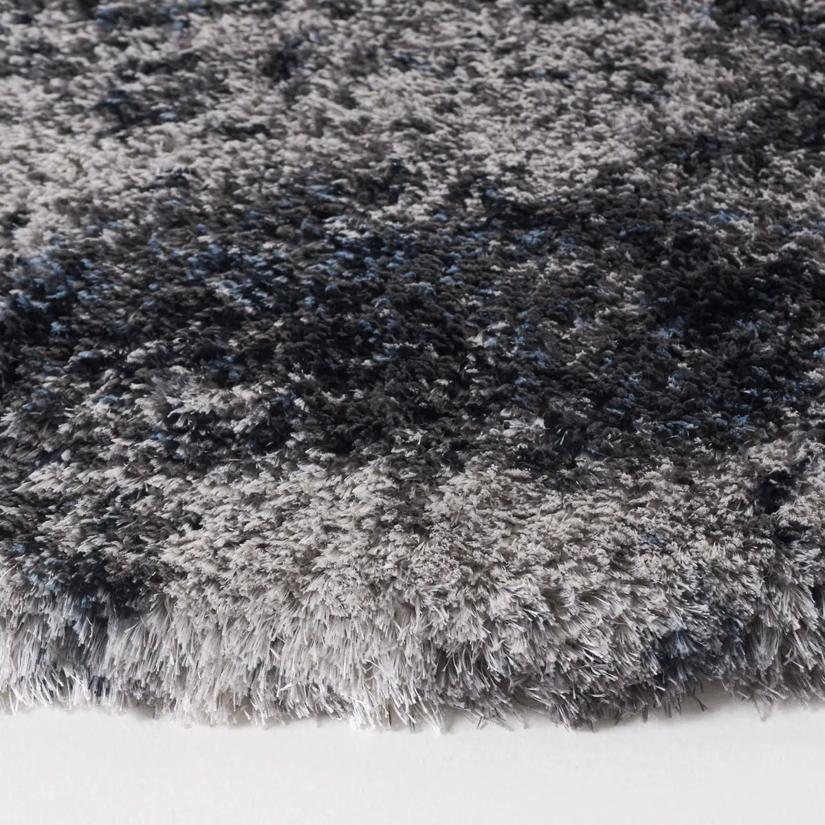 Safavieh Cloud Shag 6'-7" x 6'-7" Rug in Grey / Blue