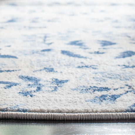 Safavieh Brentwood 6'-7" x 6'-7" Rug in Cream / Blue