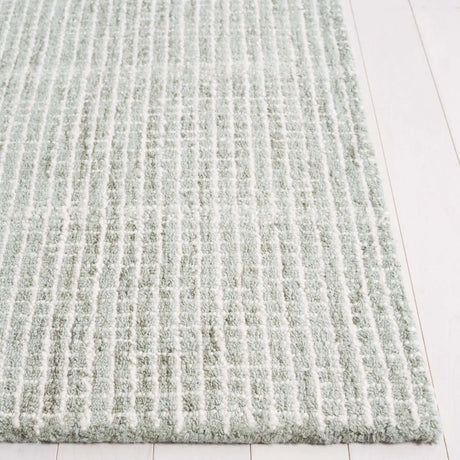 Safavieh Abstract 4'-0" x 6'-0" Rug in Sage / Ivory
