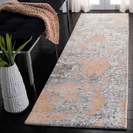 Safavieh Restoration Vintage 2'-3" x 8'-0" Rug in Rust / Grey