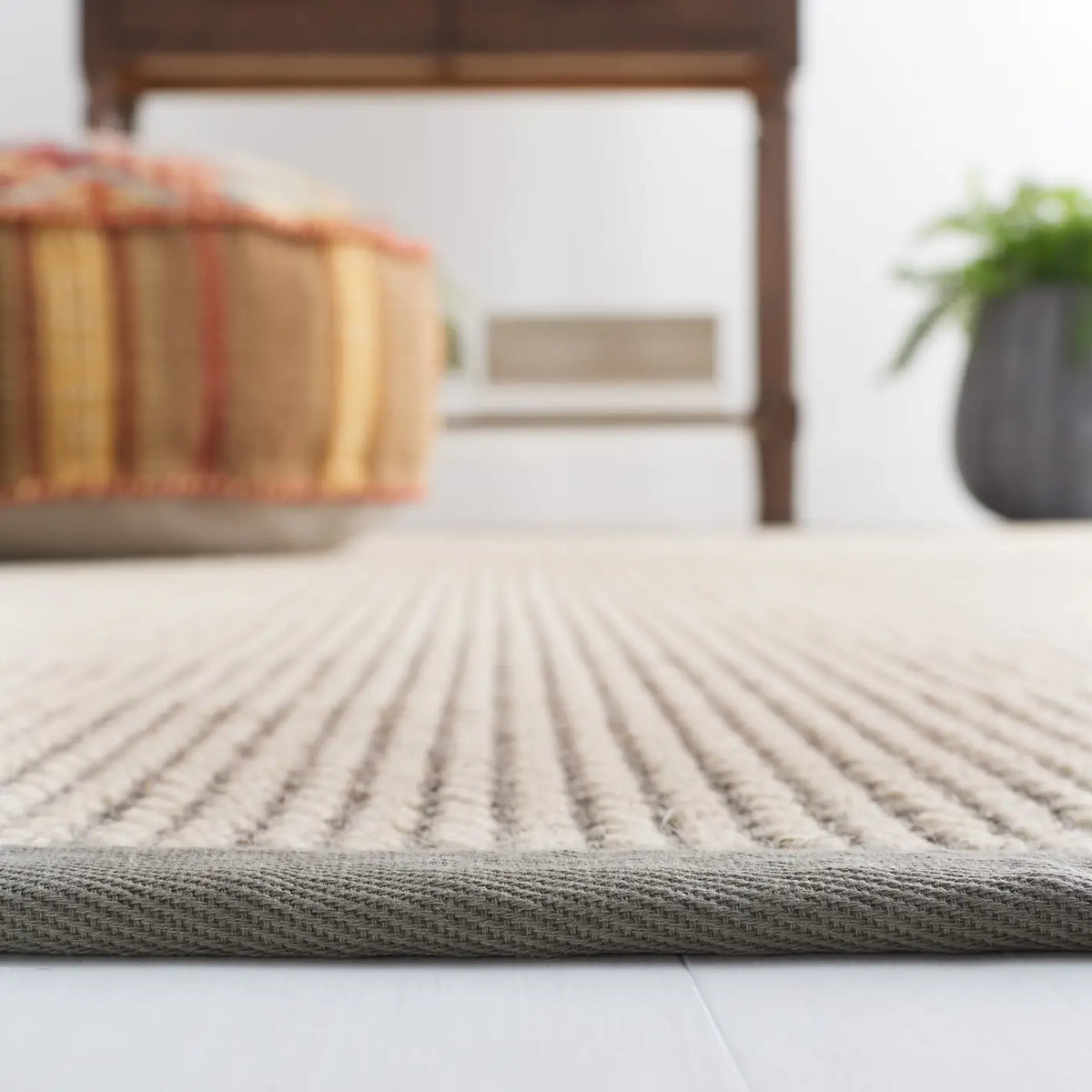 Safavieh Natural Fiber 5'-0" x 8'-0" Rug in Grey
