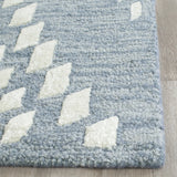 Safavieh Bella 2'-3" x 7'-0" Rug in Blue / Ivory