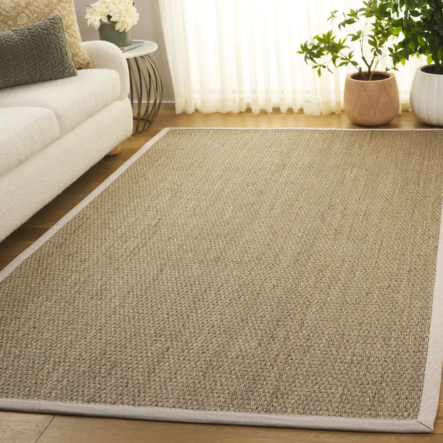 Safavieh Natural Fiber 4'-0" x 6'-0" Rug in Natural / Ivory