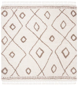 Safavieh Moroccan Fringe Shag 6'-7" x 6'-7" Rug in Ivory / Beige