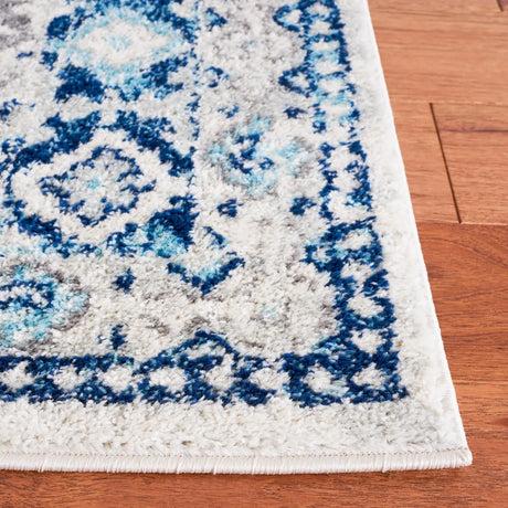 Safavieh Tulum 4'-0" x 6'-0" Rug in Ivory / Blue