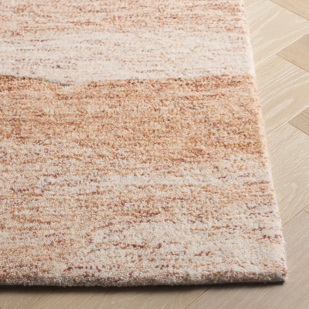 Safavieh Ebony 4'-0" x 6'-0" Rug in Rust / Ivory