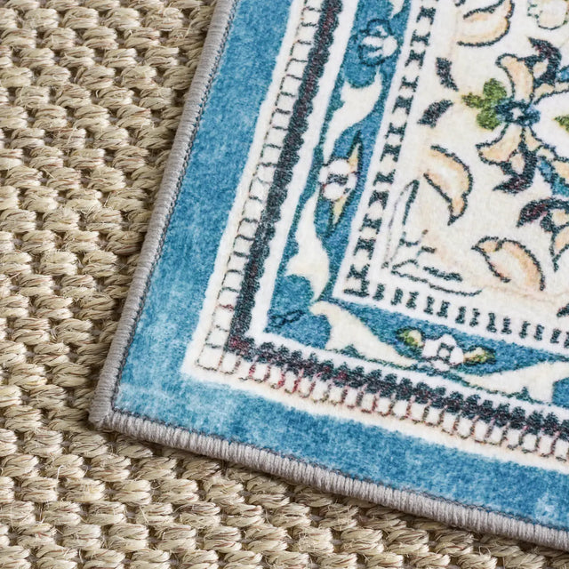 Safavieh Martha Stewart Washable 5'-0" x 7'-0" Rug in Turquoise / Beige