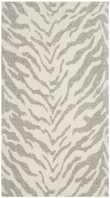 Safavieh Marbella 2'-3" x 4'-0" Rug in Light Grey / Ivory