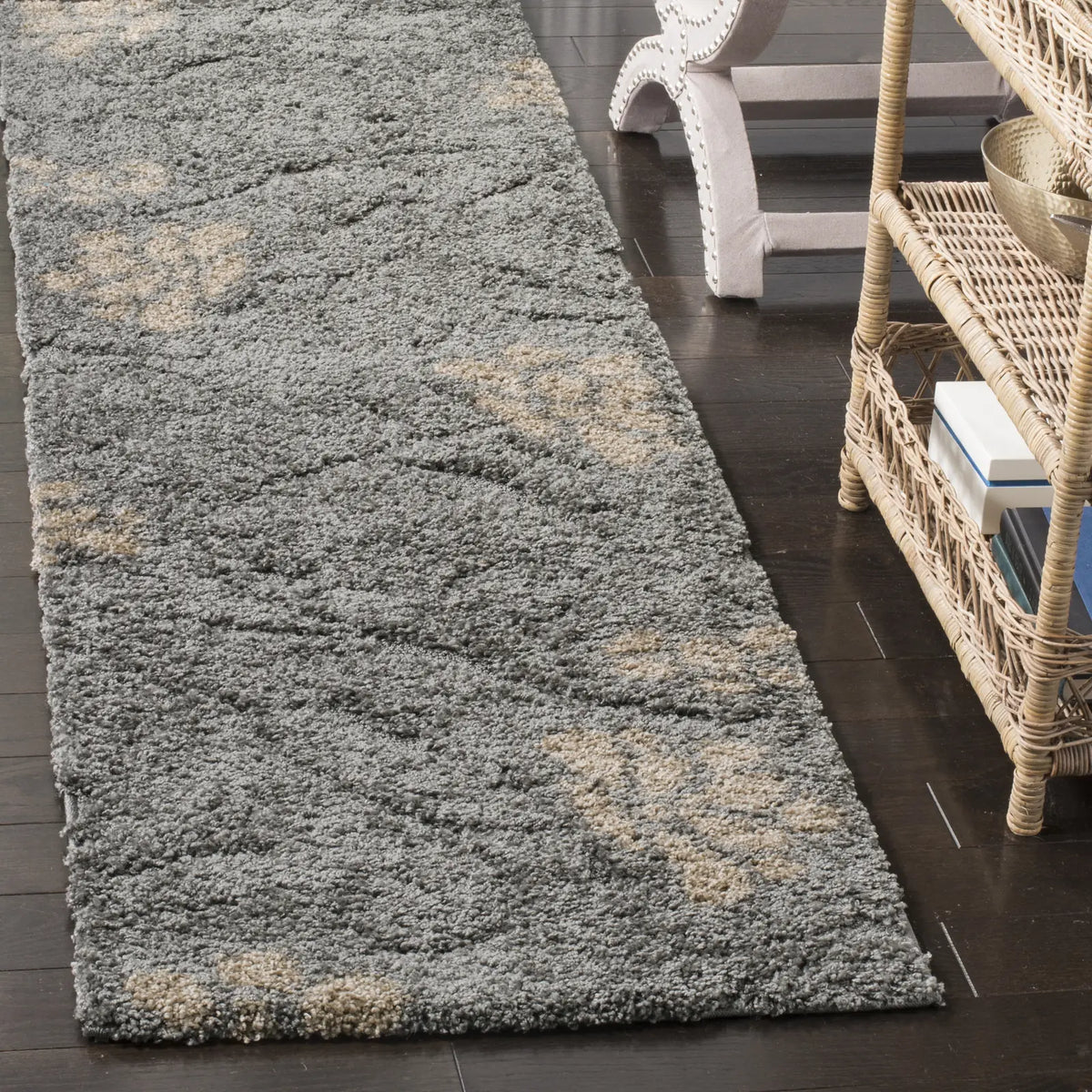 Safavieh Florida Shag 2'-3" x 11'-0" Rug in Grey / Beige