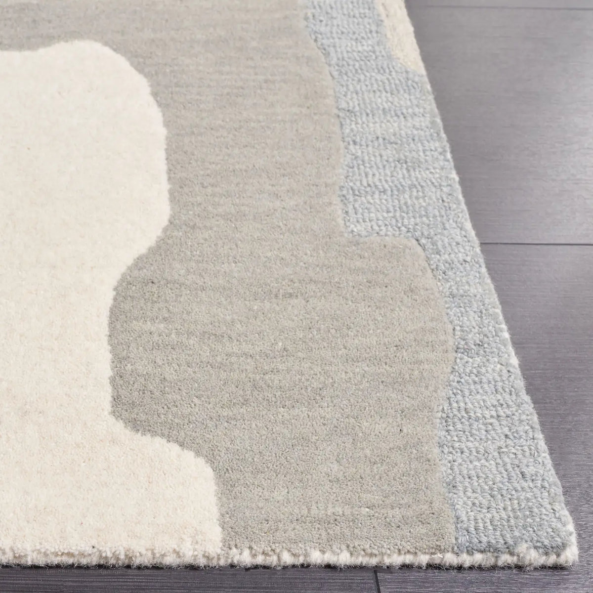 Safavieh Rodeo Drive 5'-0" x 8'-0" Rug in Ivory / Grey