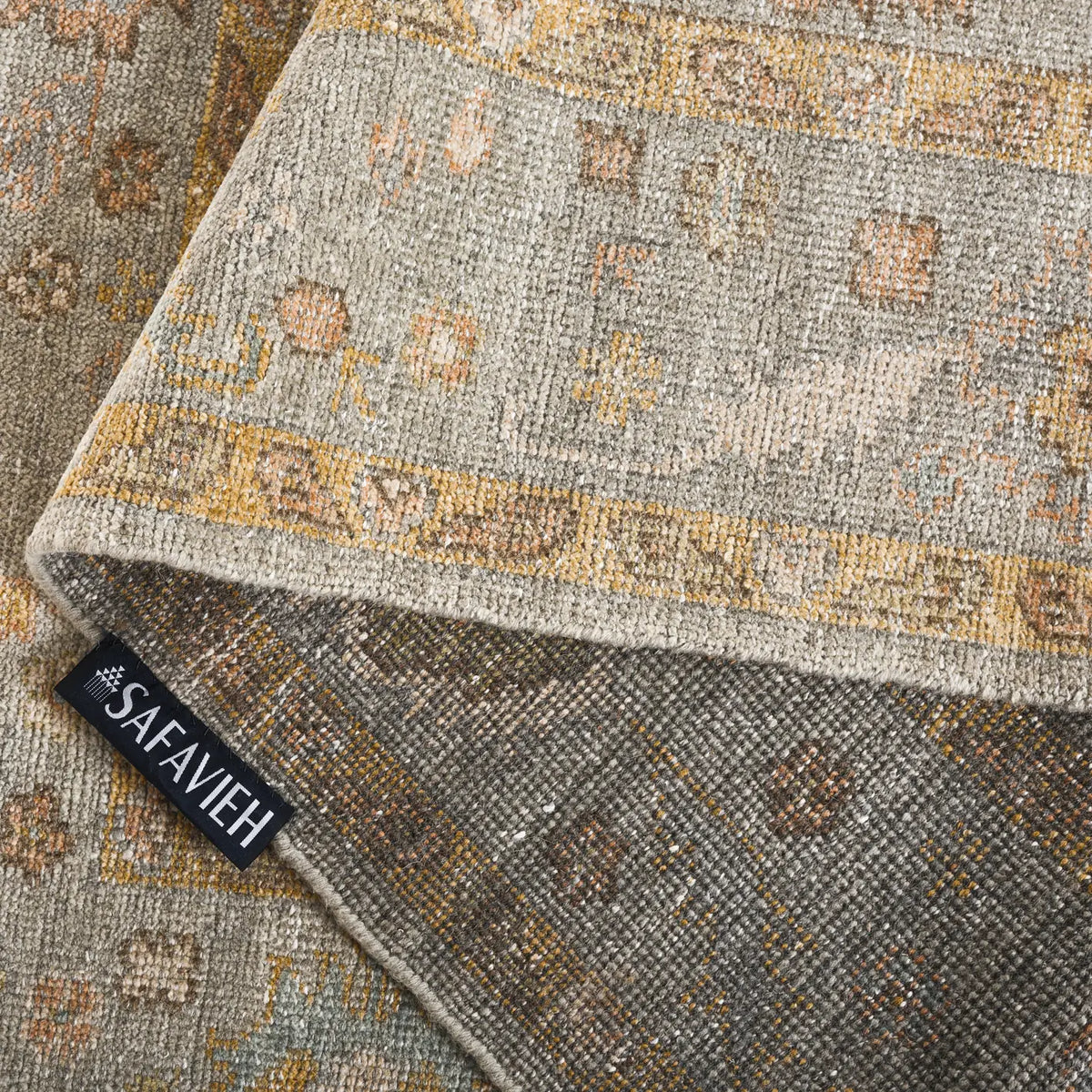 Safavieh Izmir 6'-0" x 9'-0" Rug in Light Blue / Gold