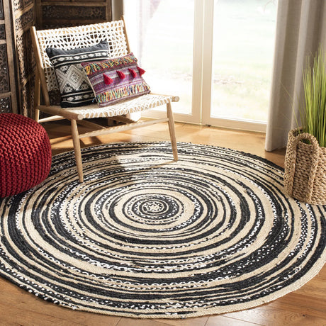 Safavieh Cape Cod 5'-0" x 5'-0" Rug in Black / Ivory