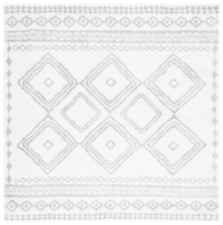 Safavieh Berber Shag 7'-0" x 7'-0" Rug in Ivory / Grey