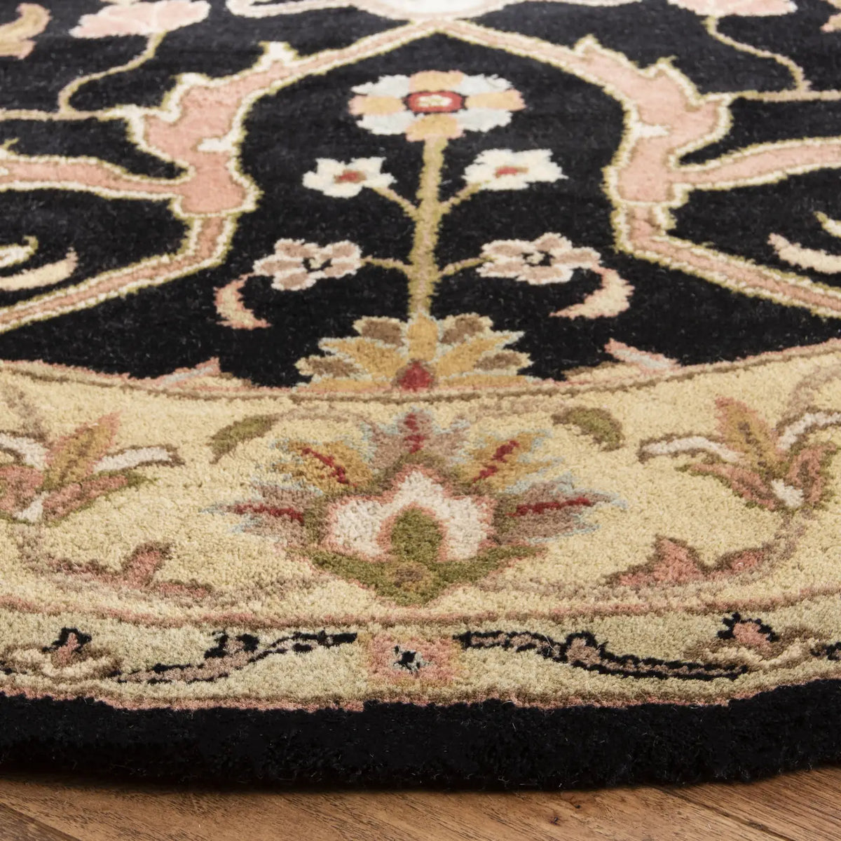 Safavieh Heritage 6'-0" x 6'-0" Rug in Charcoal / Beige