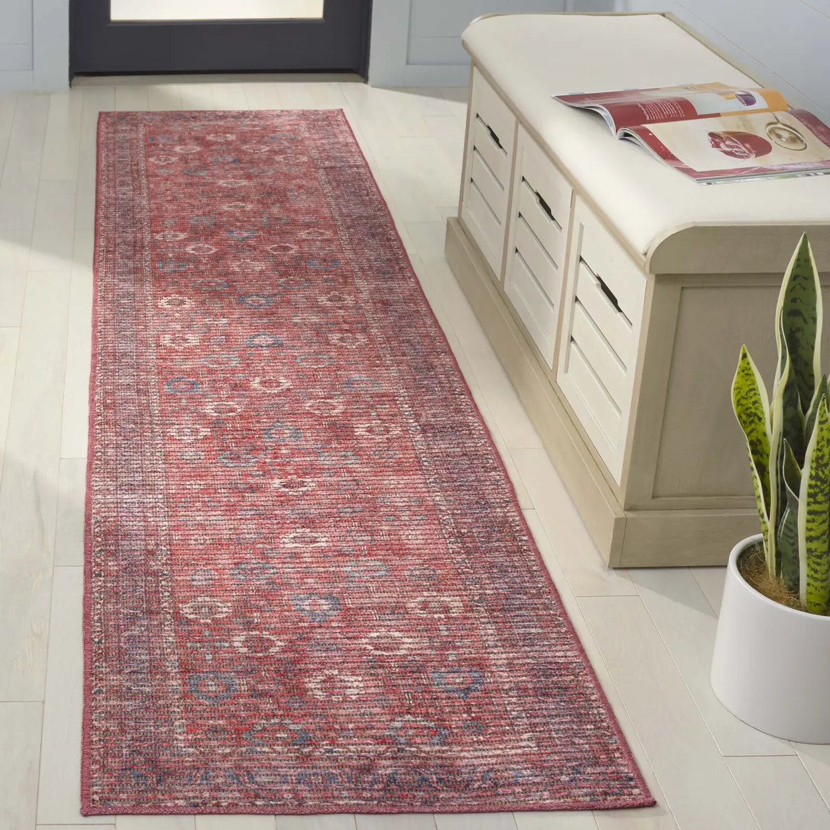 Safavieh Serapi 2'-0" x 8'-0" Rug in Rust / Blue