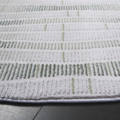 Safavieh Prestige 6'-7" x 6'-7" Rug in Ivory / Light Green