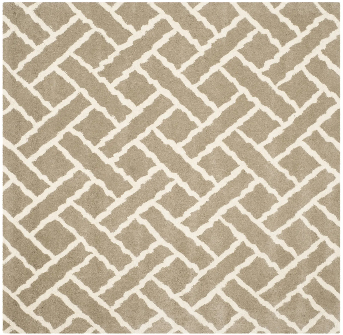 Safavieh Chatham 5'-0" x 5'-0" Rug in Beige / Ivory