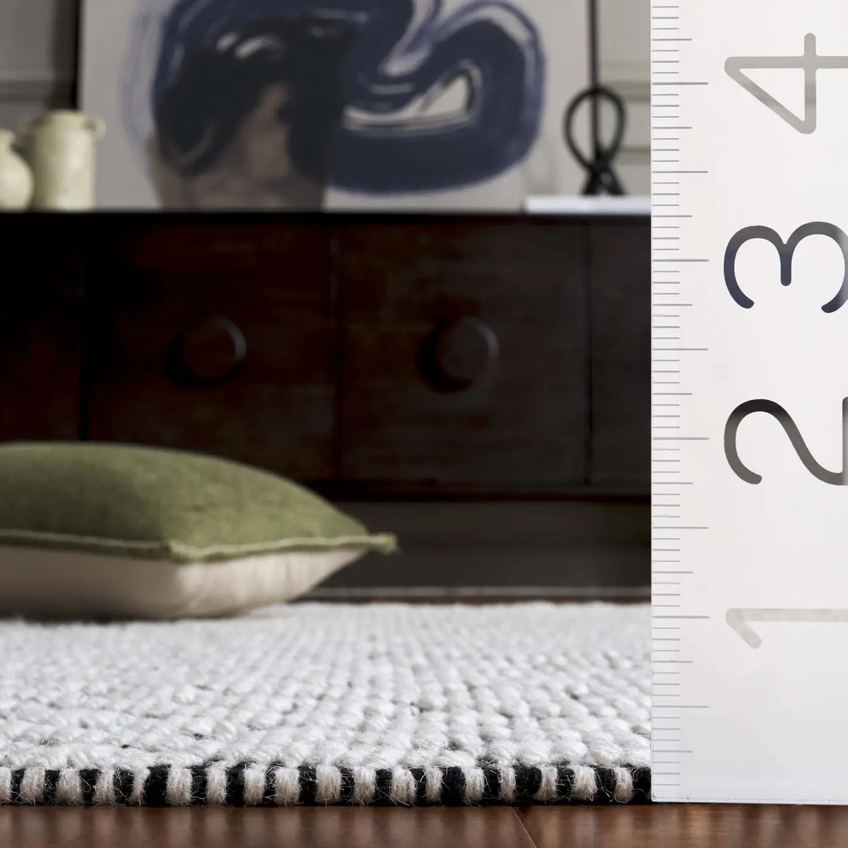 Safavieh Natura 5'-0" x 8'-0" Rug in Ivory / Black